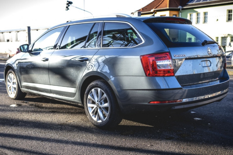 ŠKODA OCTAVIA 3 FACELIFT ELEGANCE 1.6 TDI na splátky - fotografie 5