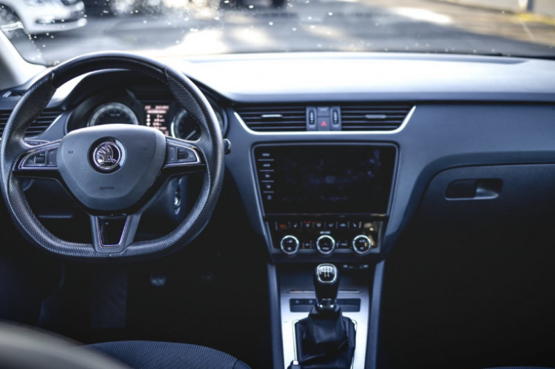 ŠKODA OCTAVIA 3 FACELIFT ELEGANCE 1.6 TDI na splátky - fotografie 10