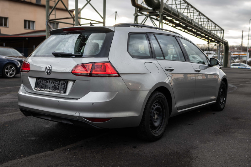 Volkswagen VOLSkWAGEN GOLF 6 1.6 TDI COMBI na splátky - fotografie 4