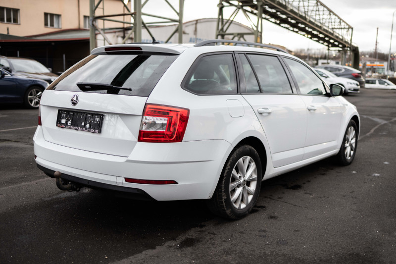 ŠKODA OCTAVIA 1.6 TDI COMBI na splátky - fotografie 5