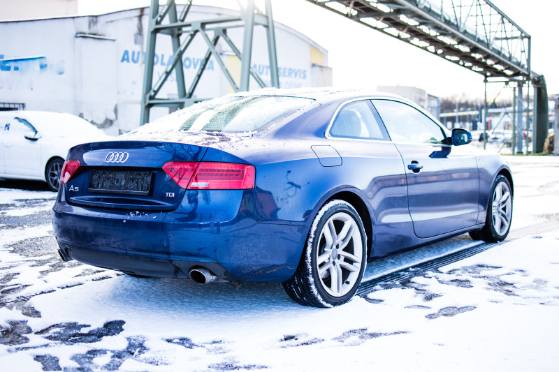 AUDI A5 COUPE 3.0 TDI - obrázek 1
