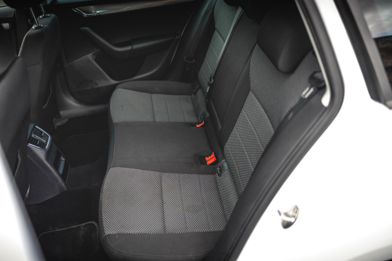 Škoda OCTAVIA 1.6 TDI ELEGANCE na splátky - fotografie 14