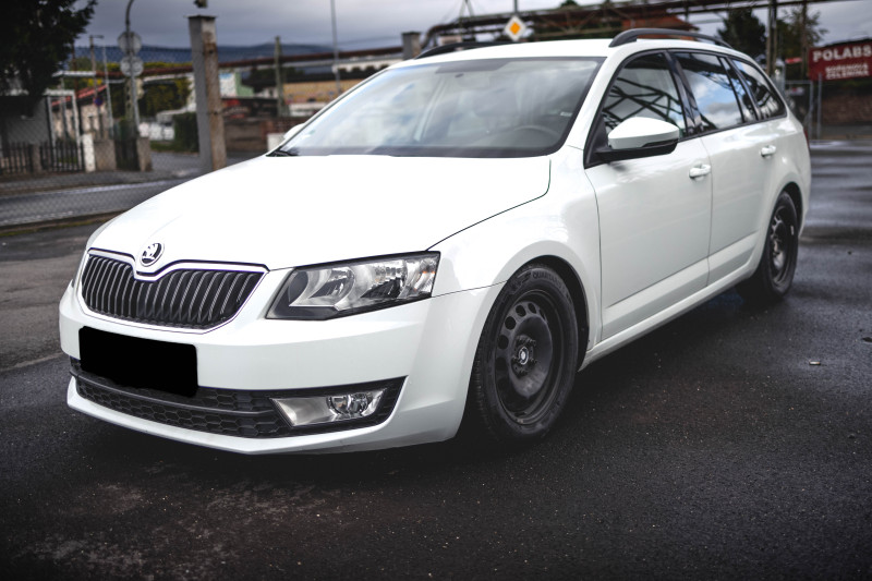 Škoda OCTAVIA 1.6 TDI ELEGANCE na splátky