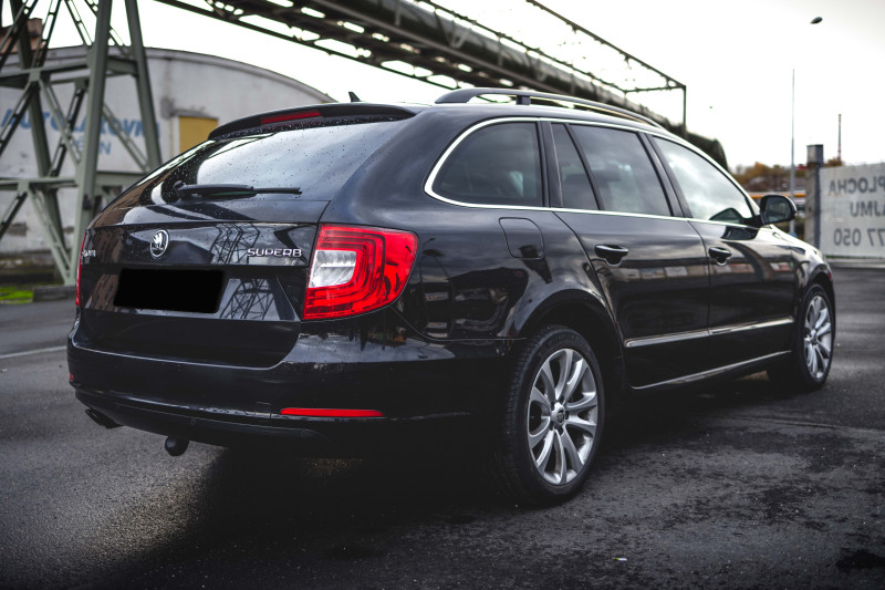 ŠKODA SUPERB 2.0 TDI na splátky - fotografie 16