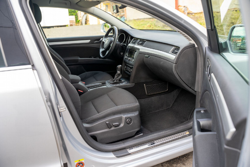 ŠKODA SUPERB 1.6 TDI COMBI ELEGANCE na splátky - fotografie 15