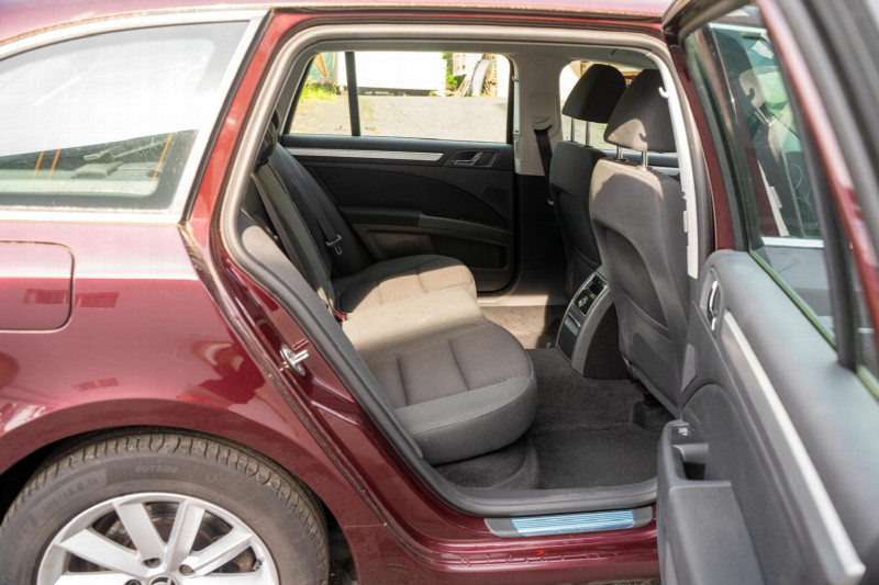 ŠKODA SUPERB 1.6 TDI COMBI na splátky - fotografie 13