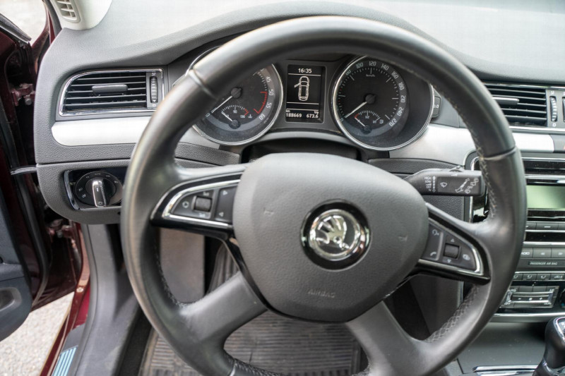ŠKODA SUPERB 1.6 TDI COMBI na splátky - fotografie 16
