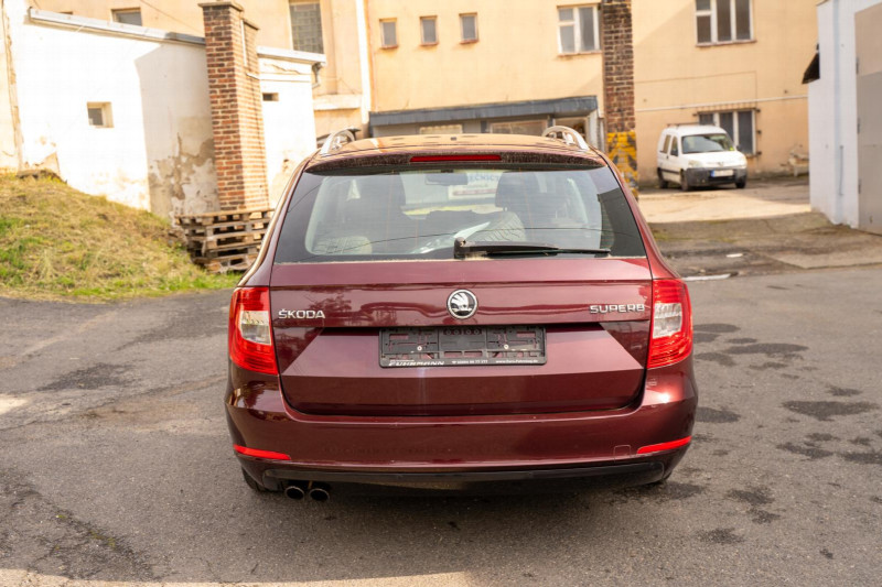 ŠKODA SUPERB 1.6 TDI COMBI na splátky - fotografie 9
