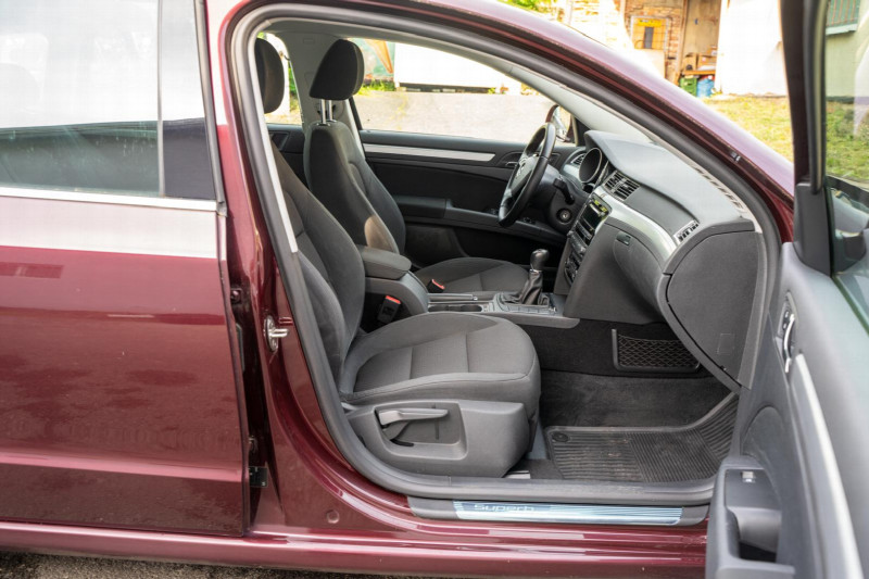 ŠKODA SUPERB 1.6 TDI COMBI na splátky - fotografie 10