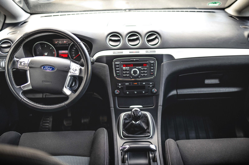 FORD S-MAX 2.0 TDI na splátky - fotografie 3