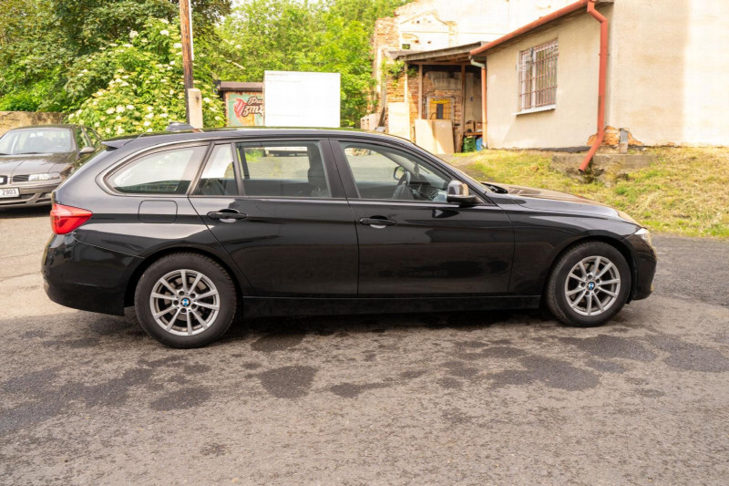 BMW 318 D 2.0 na splátky - fotografie 6