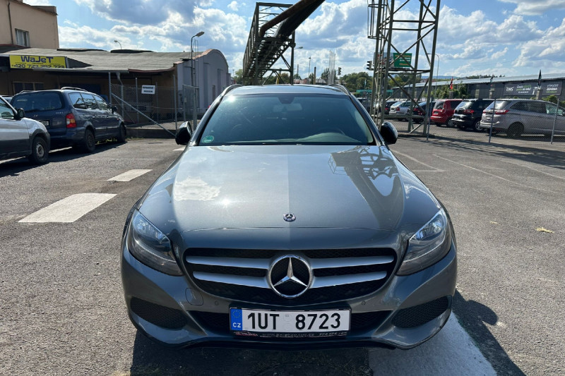 MERCEDES BENZ C 200 2.0 na splátky - fotografie 2