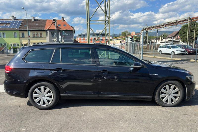 VOLKSWAGEN PASSAT COMFORTLINE RV na splátky - fotografie 7
