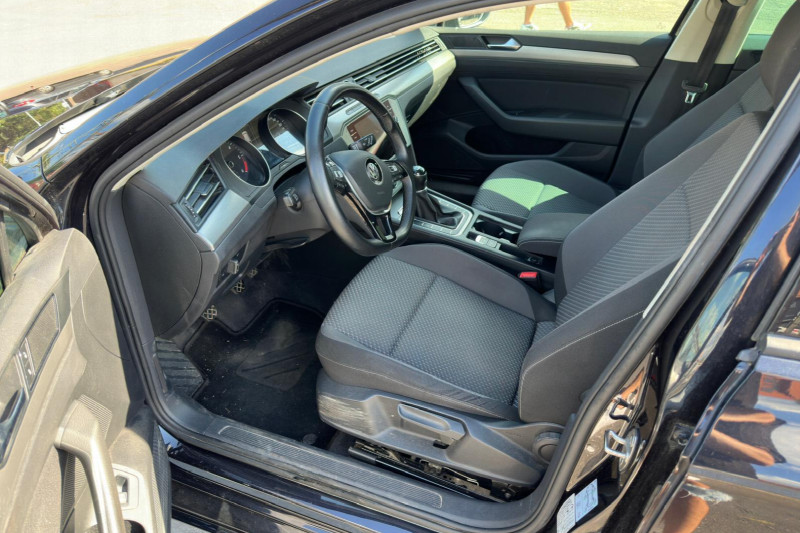 VOLKSWAGEN PASSAT COMFORTLINE RV na splátky - fotografie 9