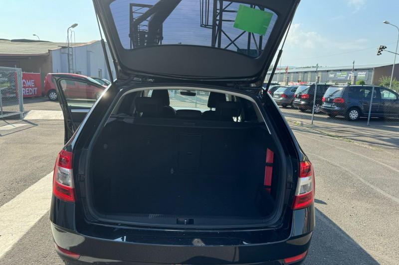 ŠKODA OCTAVIA 1.6 TDI DSG - obrázek 1