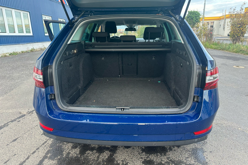 ŠKODA OCTAVIA DSG 1.6 TDI - obrázek 1