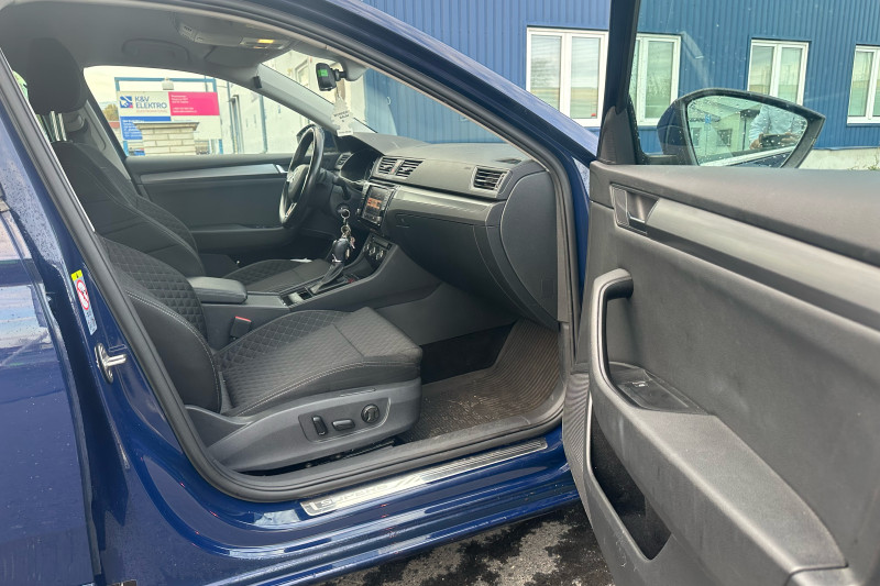 ŠKODA OCTAVIA DSG 1.6 TDI - obrázek 1