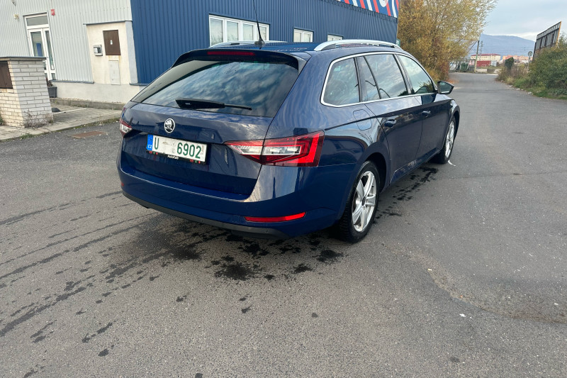 ŠKODA OCTAVIA DSG 1.6 TDI - obrázek 1