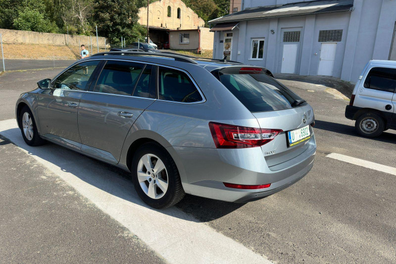 ŠKODA OCTAVIA 1.6 TDI - obrázek 1