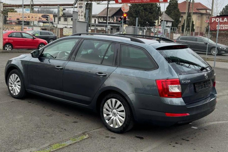 ŠKODA OCTAVIA 2.0 DSG - obrázek 1