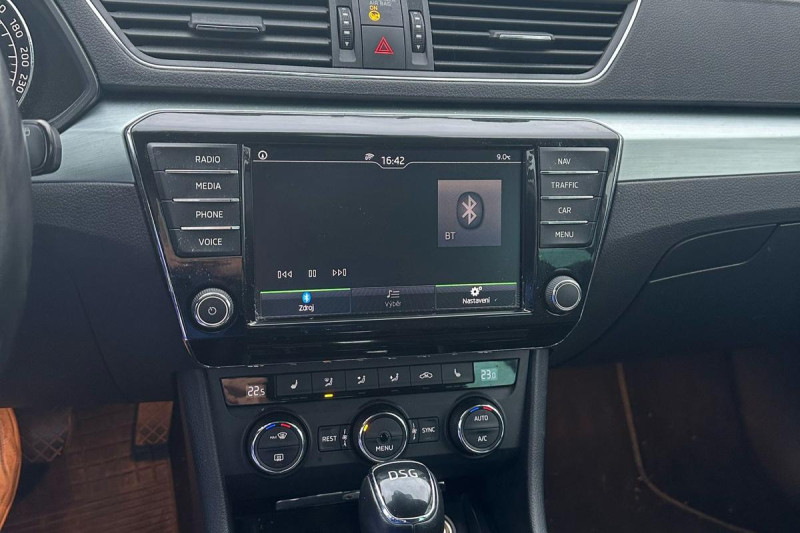 ŠKODA SUPERB 2.0 TDI DSG ELEGANCE - obrázek 1