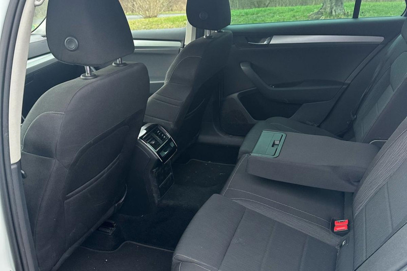 ŠKODA SUPERB 2.0 TDI DSG ELEGANCE - obrázek 1