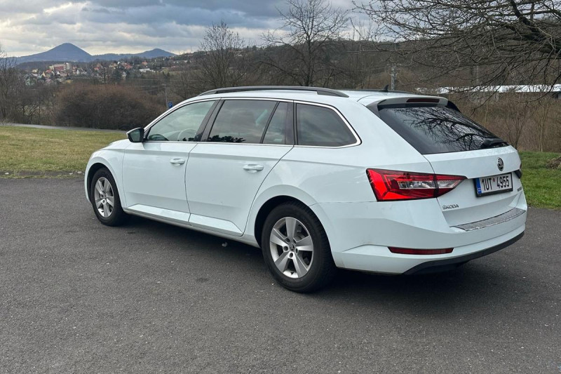 ŠKODA SUPERB 2.0 TDI DSG ELEGANCE - obrázek 1