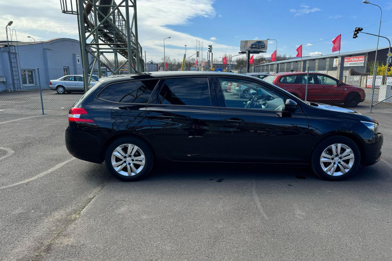 PEUGEOT 308 1.5 HDi - obrázek 1