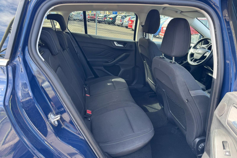 FORD FOCUS 1.5 TDCi TITANIUM na splátky - fotografie 19