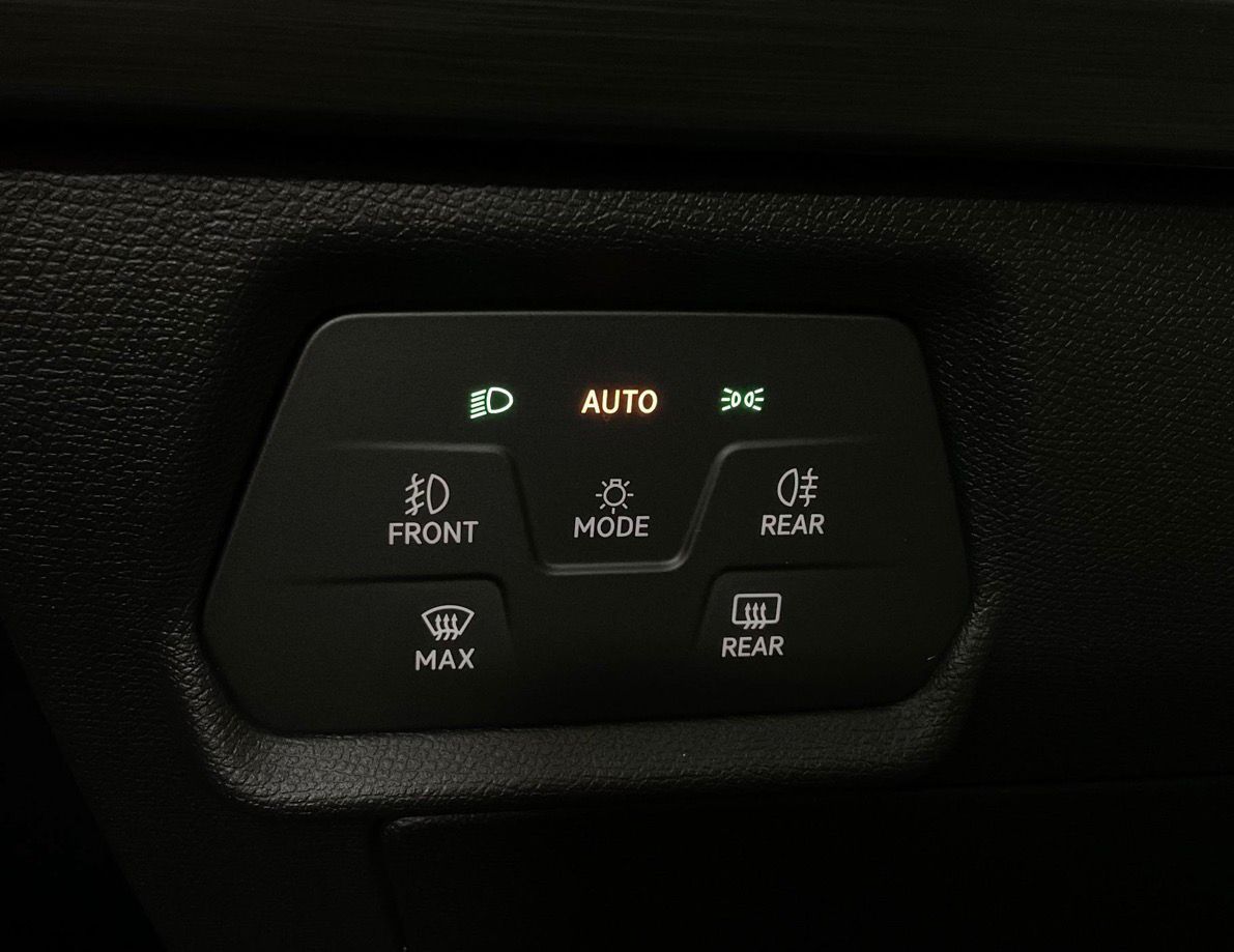 CUPRA LEON VZ LINE 2.0 TSI DSG na splátky - fotografie 15