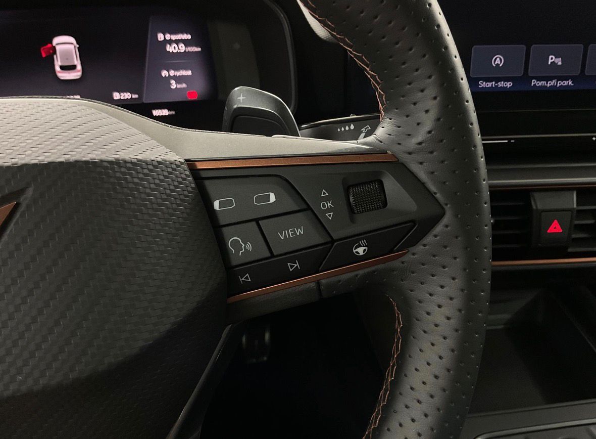 CUPRA LEON VZ LINE 2.0 TSI DSG na splátky - fotografie 9