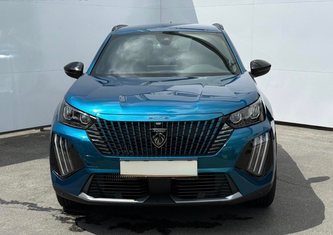 PEUGEOT 2008 1.2 HYBRID AUTOMAT