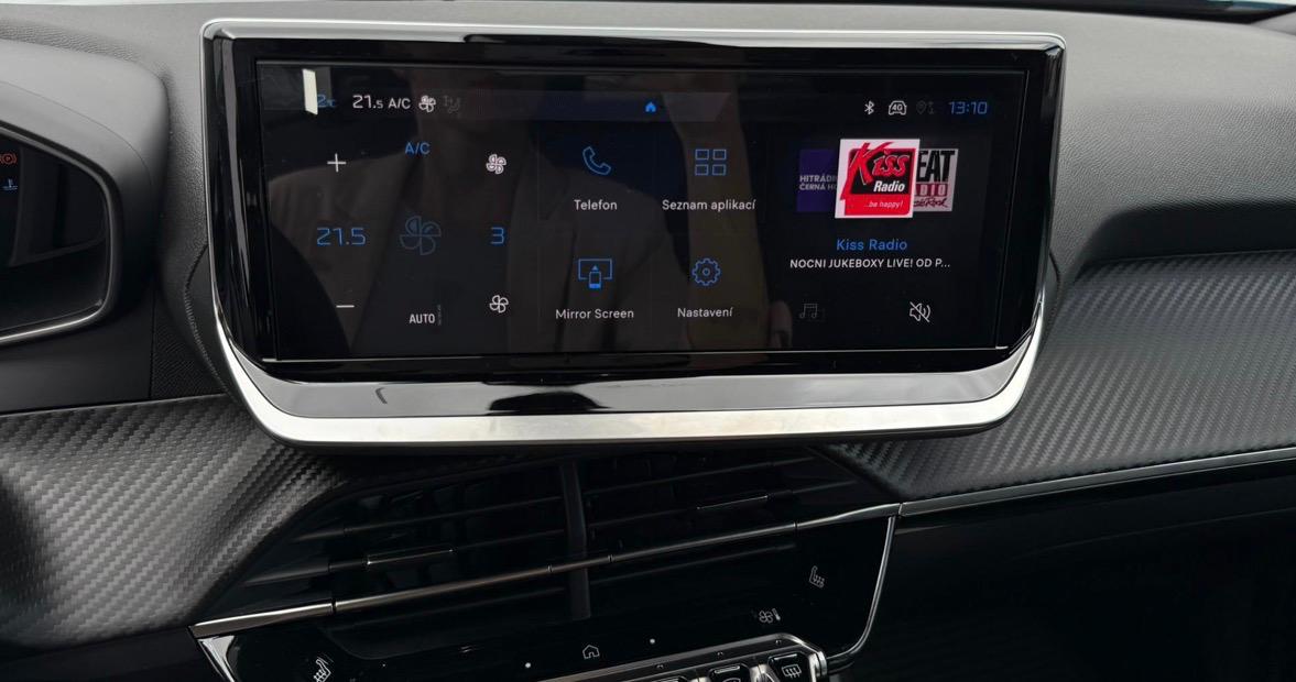 PEUGEOT 2008 1.2 HYBRID AUTOMAT