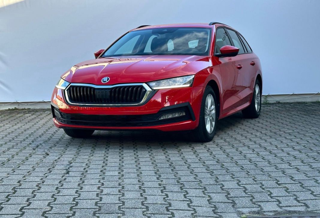 ŠKODA OCTAVIA 1.0 TSI e-TEC 81 kW DSG AMBITION COMBI