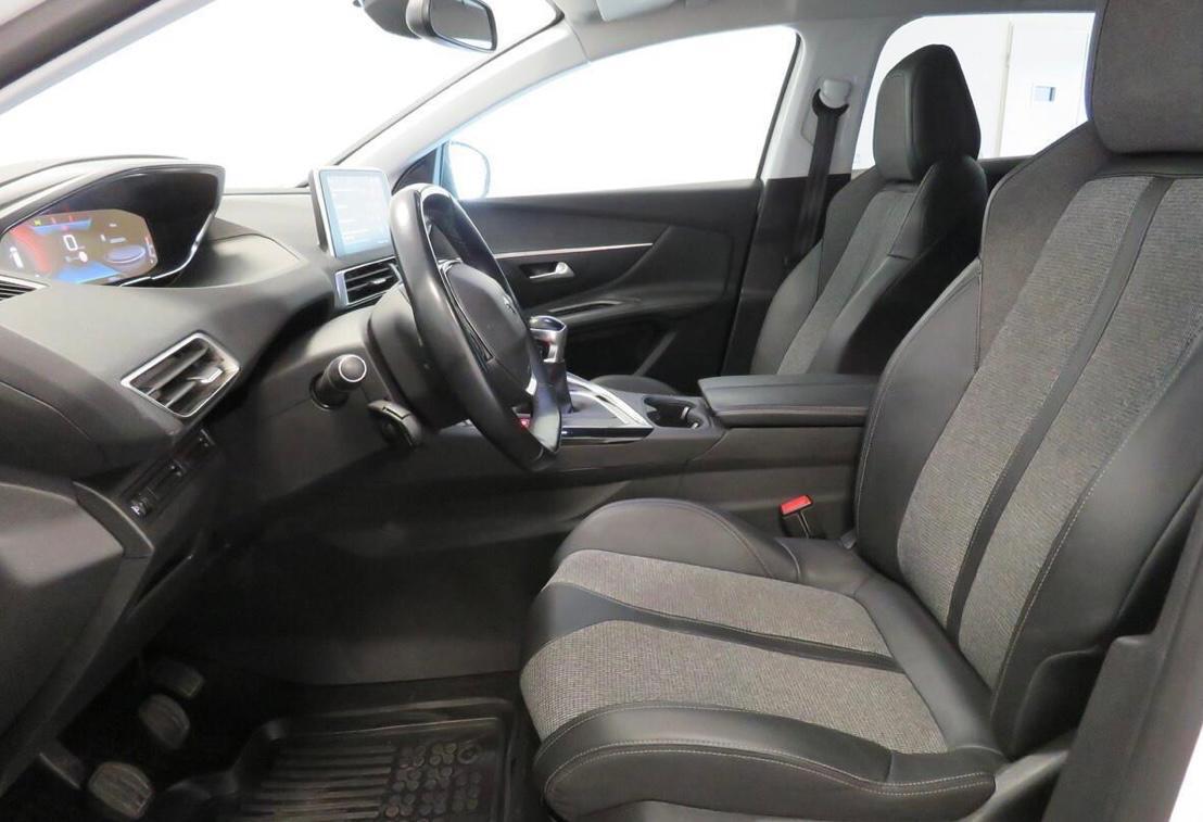 PEUGEOT 3008 1.5 BLUEHDI 96 kW ALLURE na splátky - fotografie 9