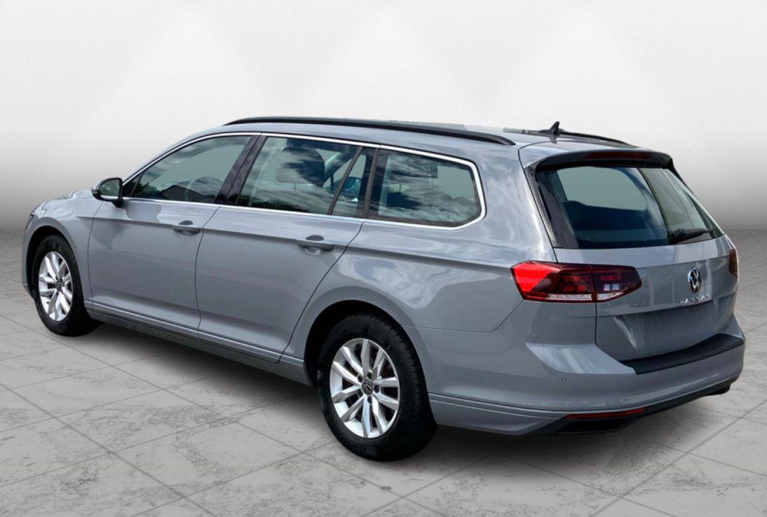 VOLKSWAGEN PASSAT BUSINESS 2.0 TDI 110 kW DSG VARIANT