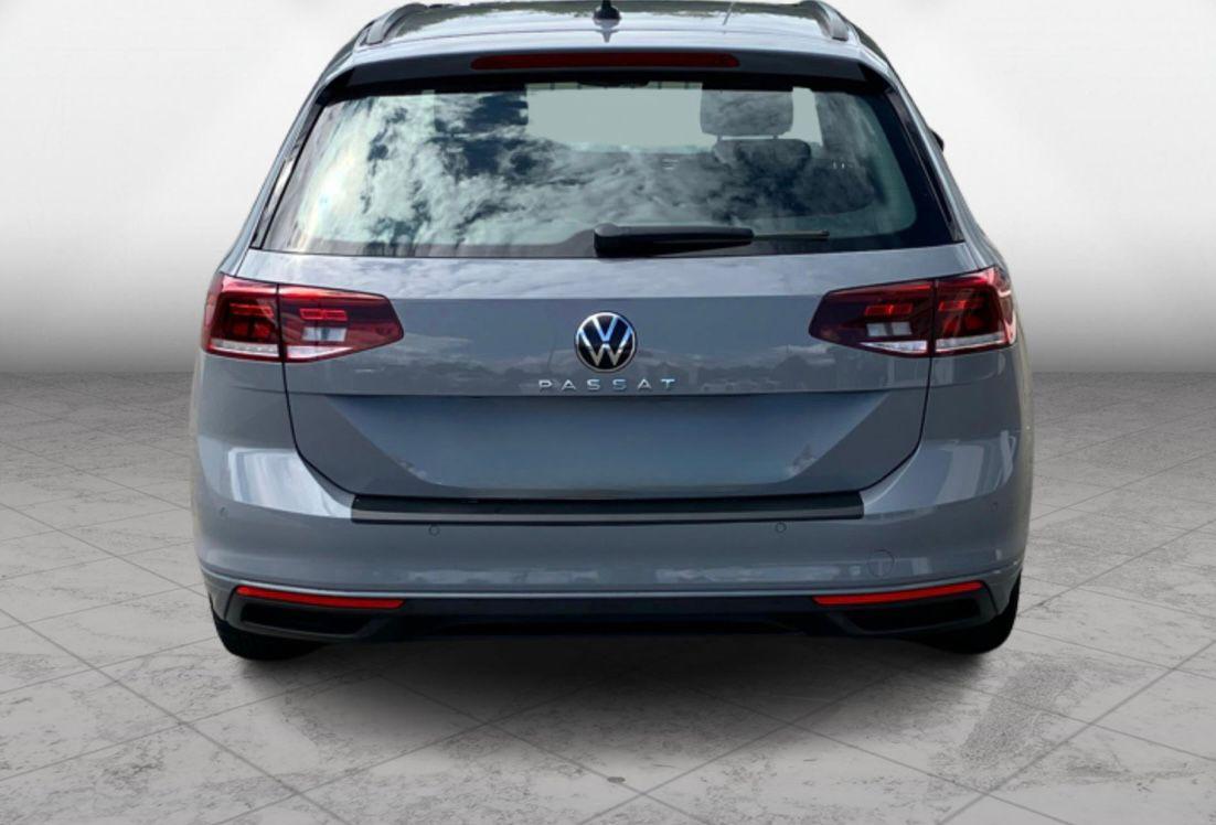 VOLKSWAGEN PASSAT BUSINESS 2.0 TDI 110 kW DSG VARIANT