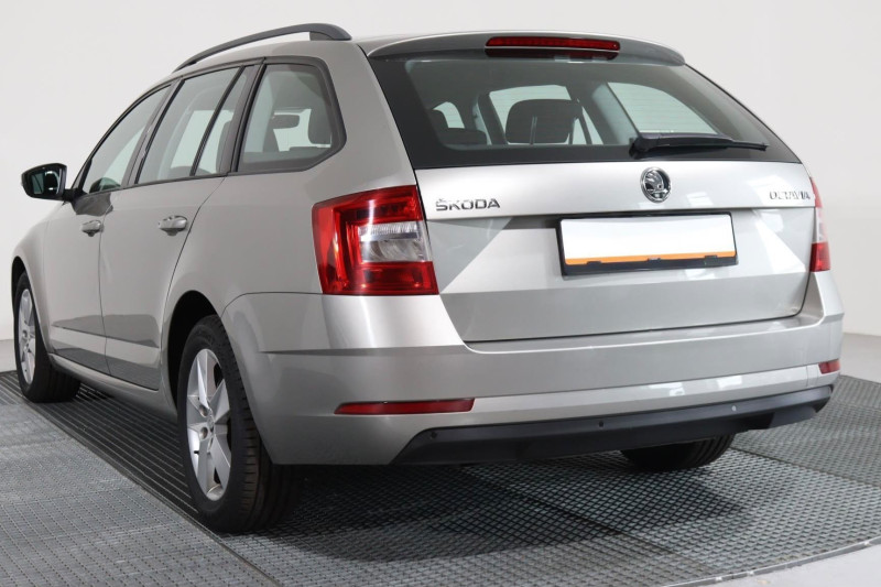 ŠKODA OCTAVIA 1.6 TDI COMBI