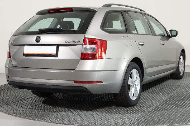 ŠKODA OCTAVIA 1.6 TDI COMBI