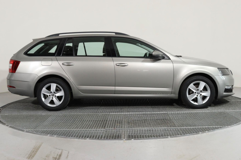 ŠKODA OCTAVIA 1.6 TDI COMBI