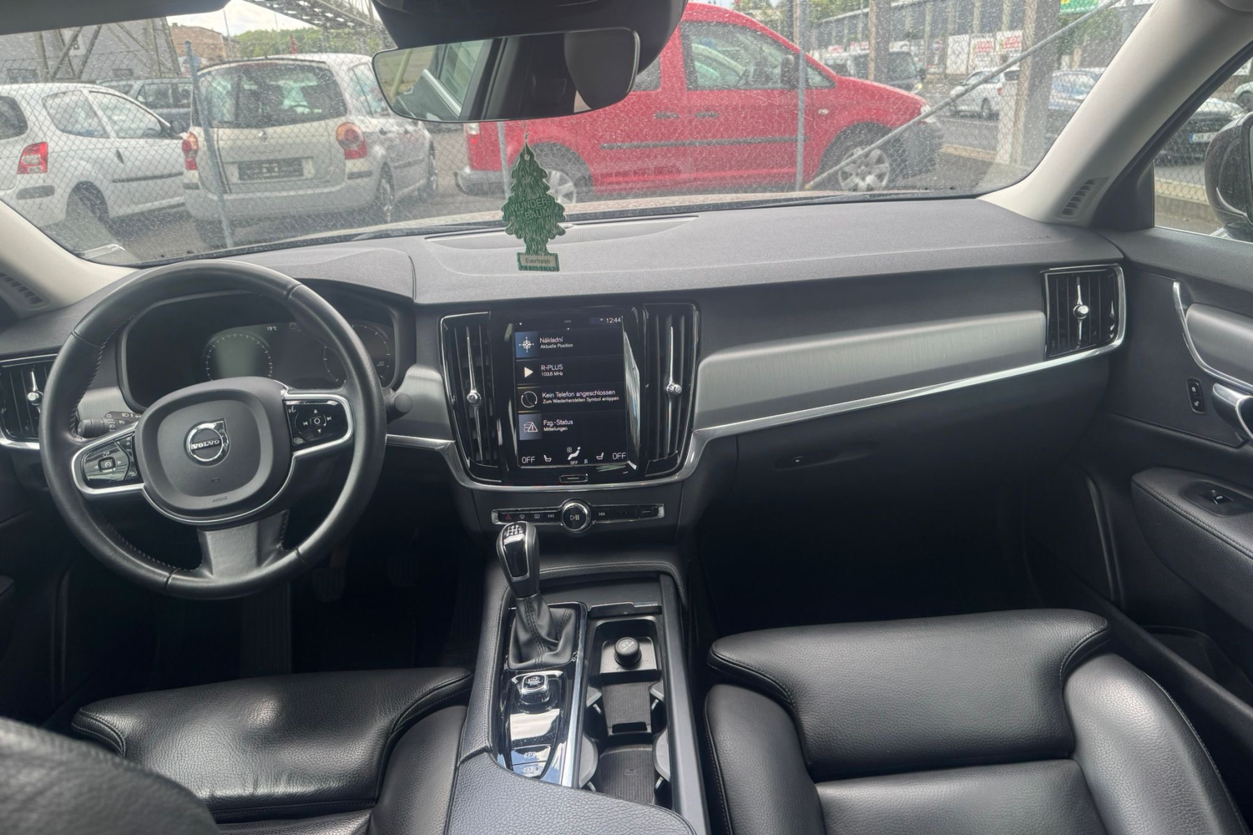 VOLVO S90 D3 MOMENTUM na splátky - fotografie 9