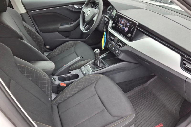 ŠKODA KAMIQ 1.6 TDI na splátky - fotografie 17