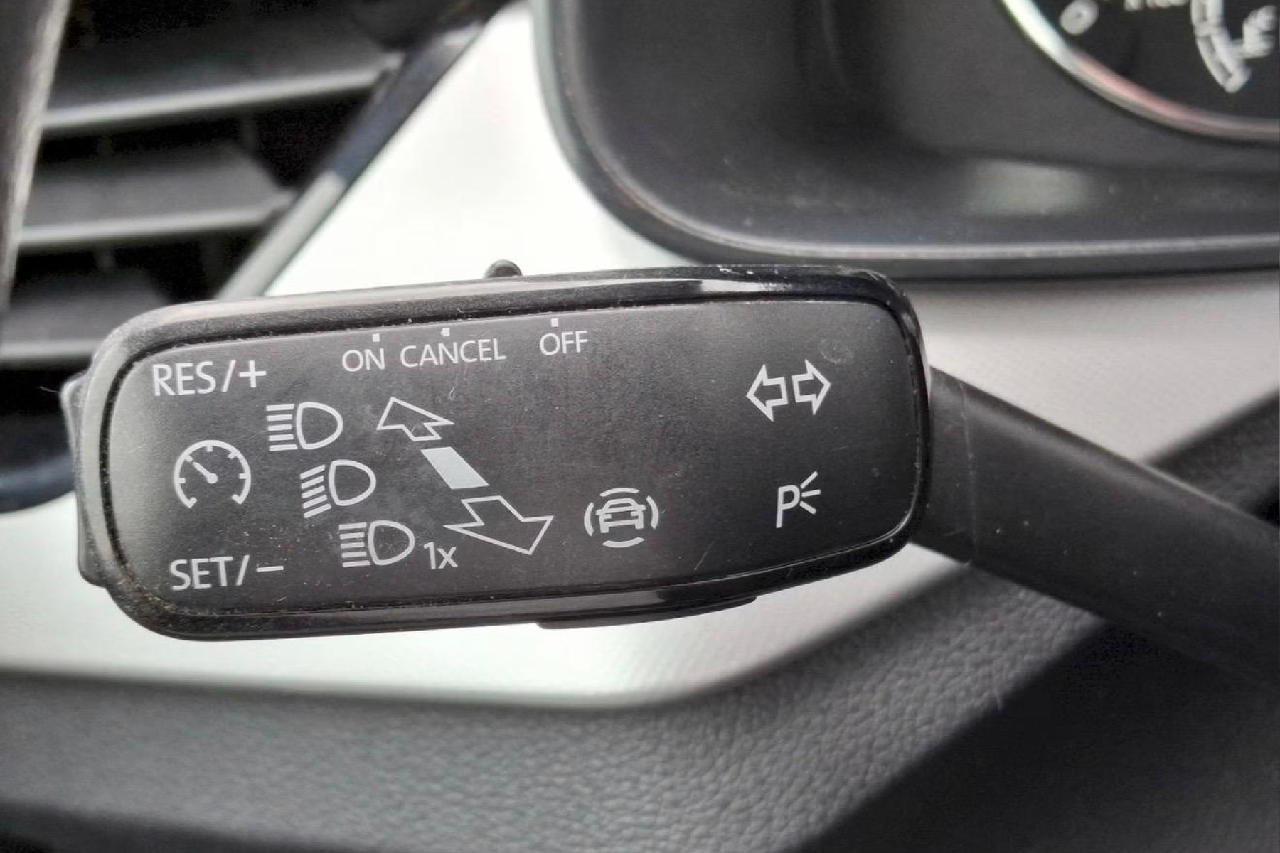 ŠKODA KAMIQ 1.6 TDI na splátky - fotografie 20