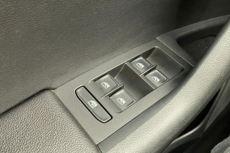 ŠKODA OCTAVIA 1.5 E-TEC DSG STYLE na splátky - fotografie 11