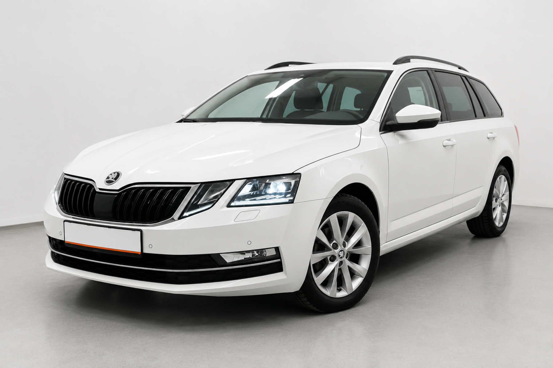ŠKODA OCTAVIA 1.5 E-TEC DSG STYLE na splátky - fotografie 2