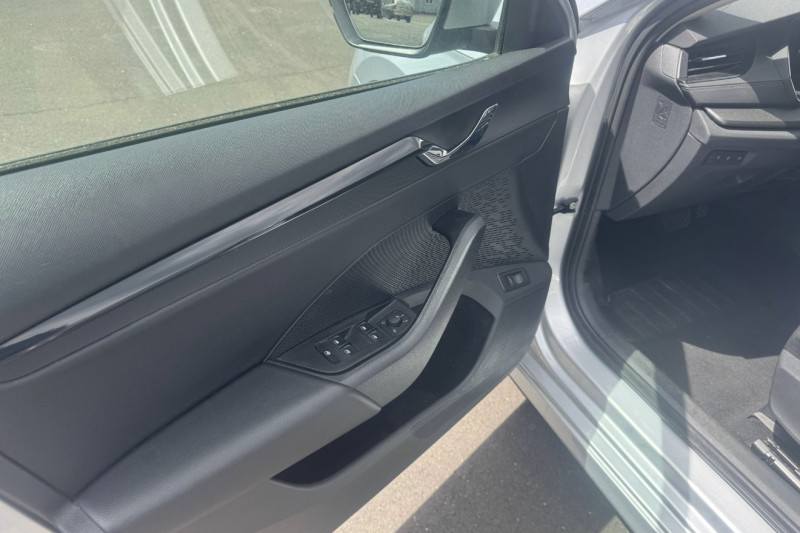 ŠKODA OCTAVIA 1.5 G-TEC DSG na splátky - fotografie 12
