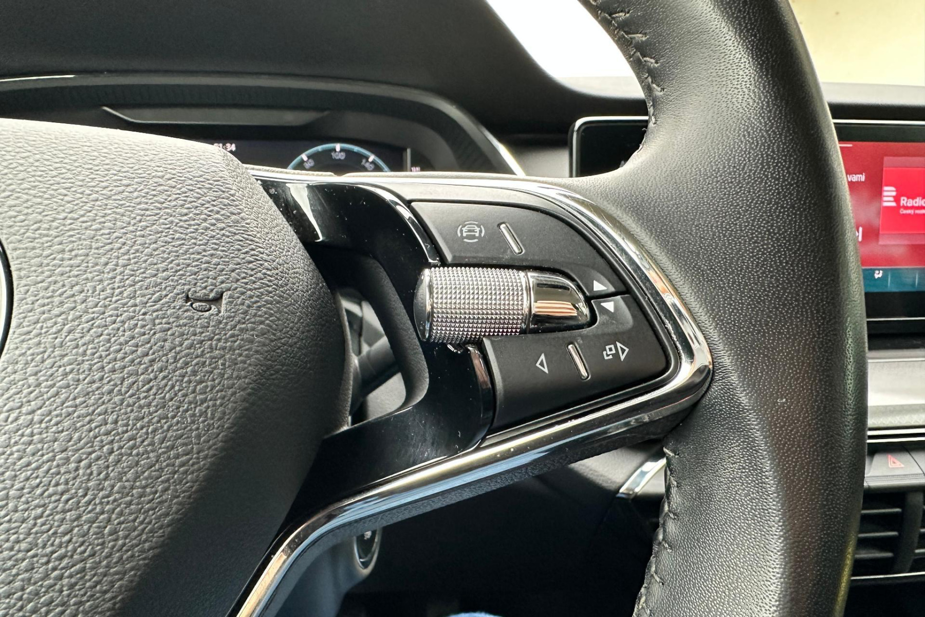 ŠKODA OCTAVIA 1.5 TSI na splátky - fotografie 11