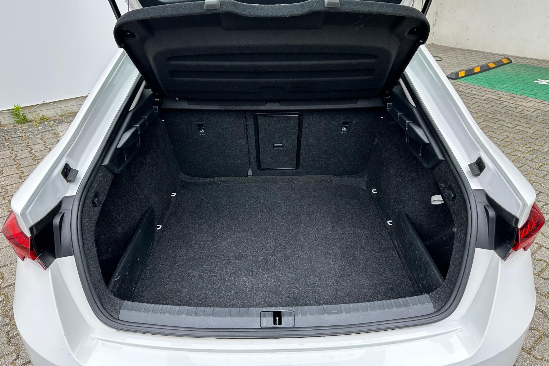 ŠKODA OCTAVIA 1.5 TSI na splátky - fotografie 19