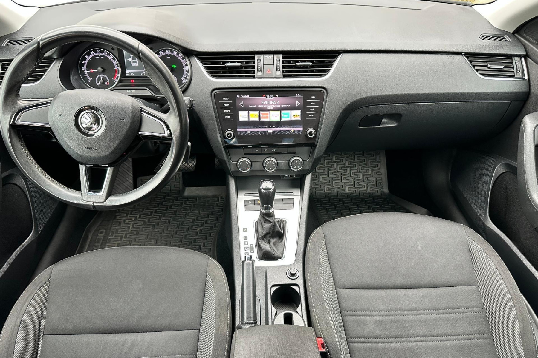 ŠKODA OCTAVIA 1.6 TDI 85 KW DSG na splátky - fotografie 5