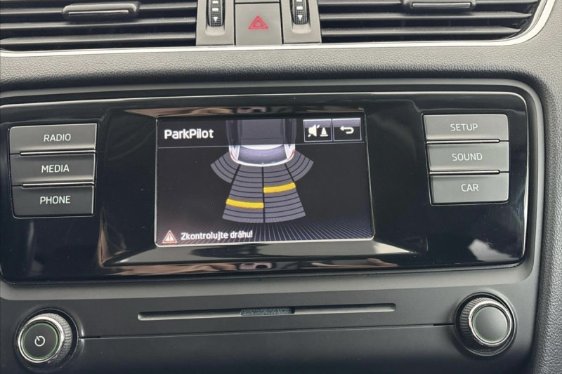 ŠKODA OCTAVIA COMBI 1.6 TDI na splátky - fotografie 8